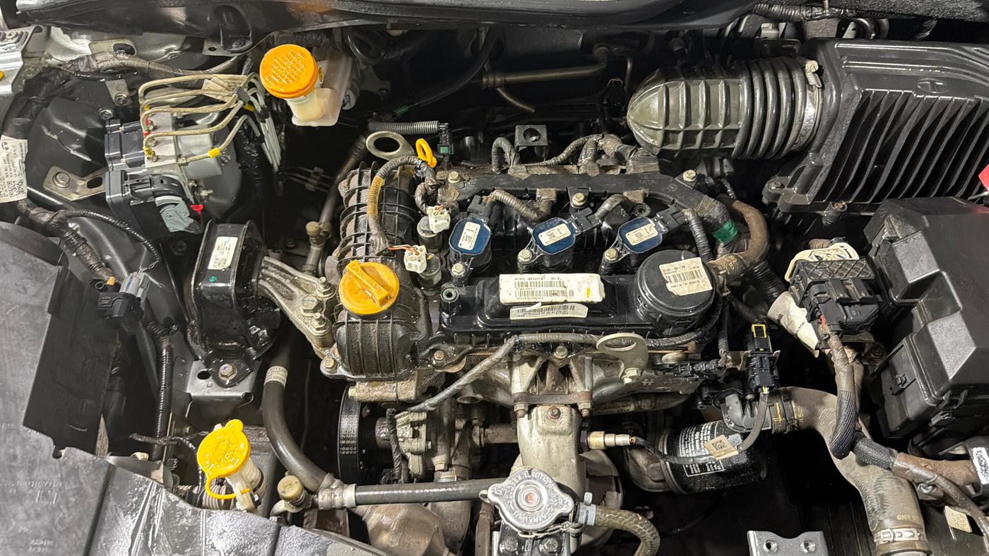2022 Tata ALTROZ XT PETROL, Petrol, Manual, 54,918 km, Engine View - Right
