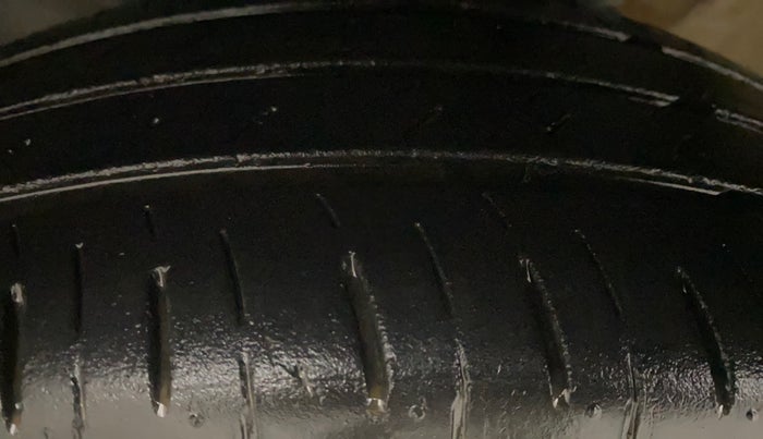 2018 Maruti IGNIS SIGMA 1.2, Petrol, Manual, 34,148 km, Left Front Tyre Tread