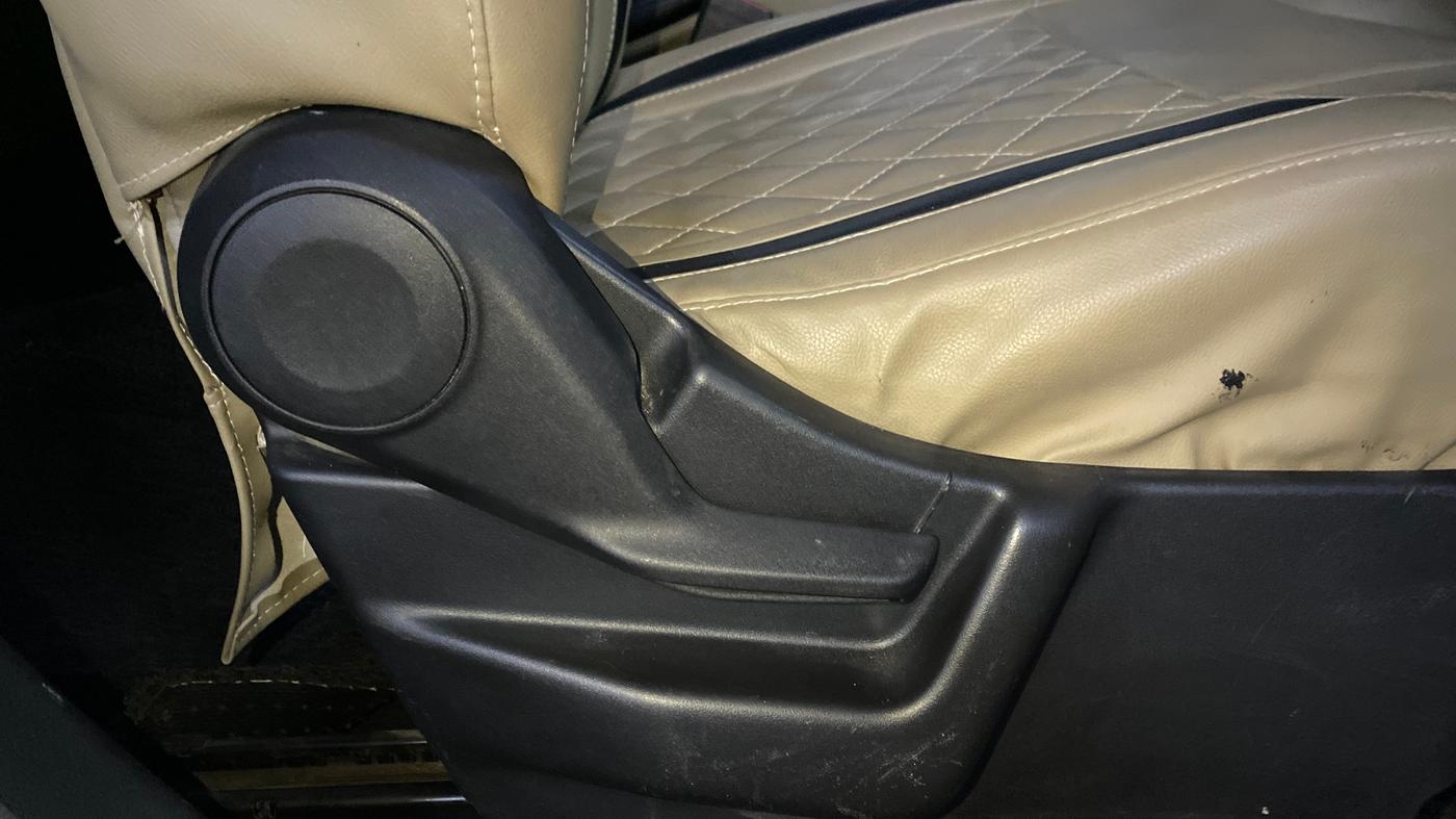 2019 Maruti New Wagon-R VXI 1.2, Petrol, Manual, 44,150 km, Driver Side Adjustment Panel