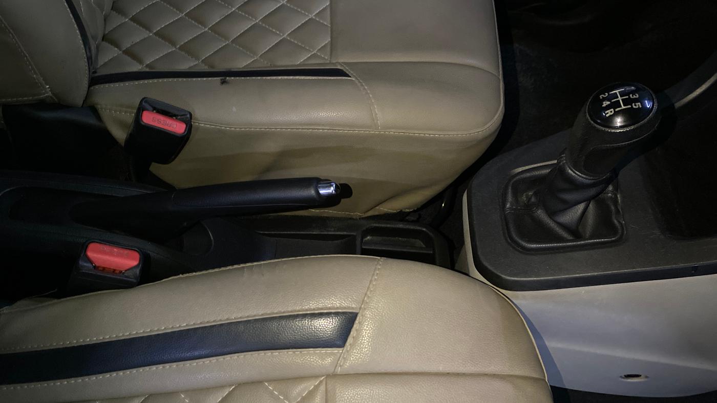 2019 Maruti New Wagon-R VXI 1.2, Petrol, Manual, 44,150 km, Gear Lever