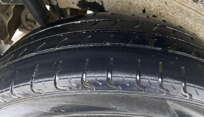 2018 Maruti Wagon R 1.0 VXI, Petrol, Manual, 48,773 km, Right Rear Tyre Tread