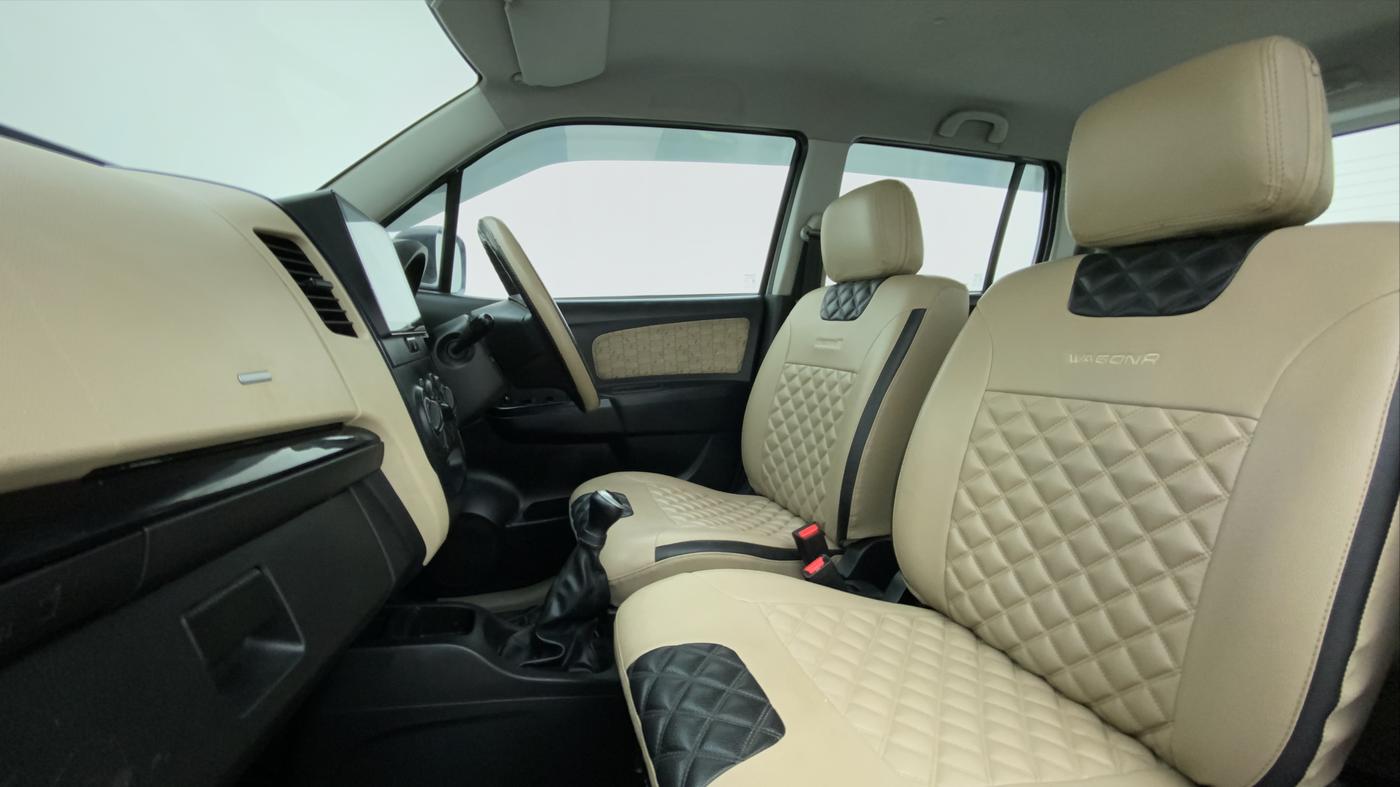 2018 Maruti Wagon R 1.0 VXI, Petrol, Manual, 48,773 km, Right Side Front Door Cabin