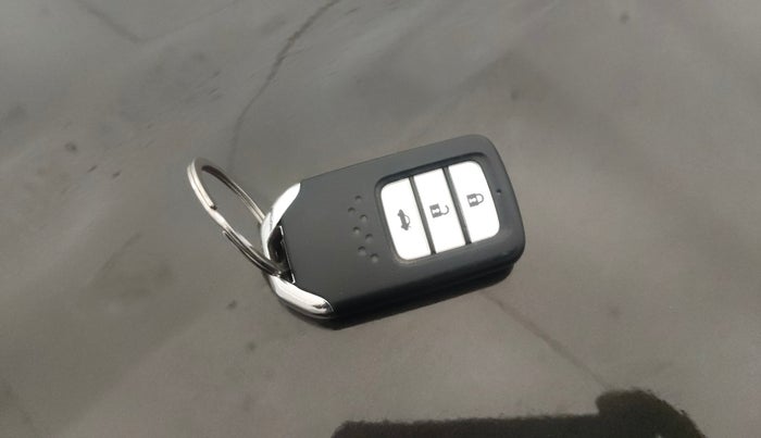 2015 Honda City 1.5L I-VTEC VX CVT, Petrol, Automatic, 1,05,614 km, Key Close Up