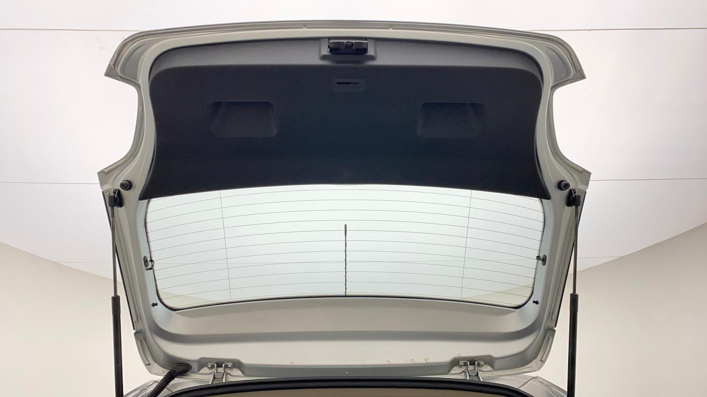 2013 Volkswagen Polo HIGHLINE1.2L, Petrol, Manual, 17,504 km, Boot Door Open