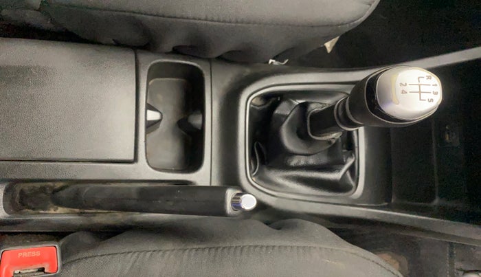 2020 Renault TRIBER RXZ, Petrol, Manual, 75,385 km, Gear Lever