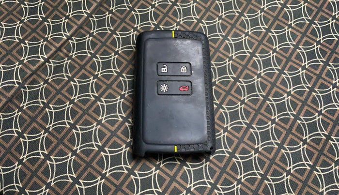 2020 Renault TRIBER RXZ, Petrol, Manual, 75,385 km, Key Close Up