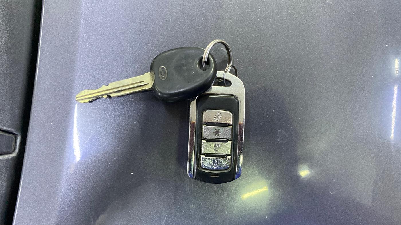 2018 Hyundai Xcent E+, Petrol, Manual, 60,248 km, Key Close Up