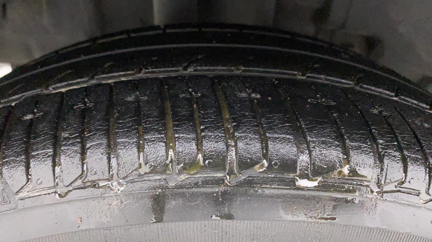 2018 Tata TIGOR XZ PLUS PETROL, Petrol, Manual, 29,154 km, Right Rear Tyre Tread