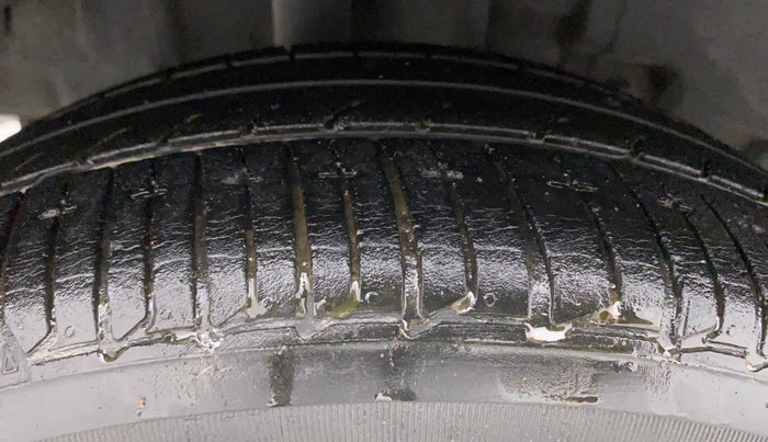 2018 Tata TIGOR XZ PLUS PETROL, Petrol, Manual, 29,154 km, Right Rear Tyre Tread