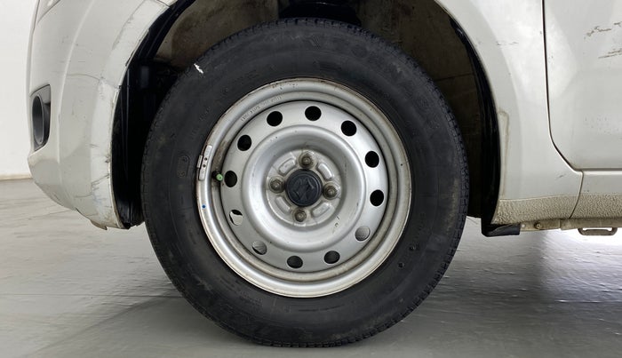 2011 Maruti Ritz LXI, Petrol, Manual, 42,484 km, Left Front Wheel