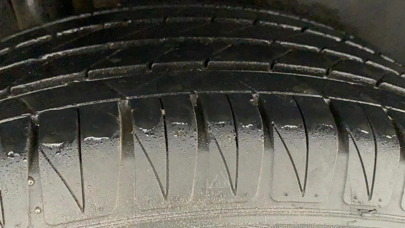 2021 Toyota URBAN CRUISER PREMIUM GRADE AT, Petrol, Automatic, 23,766 km, Right Rear Tyre Tread