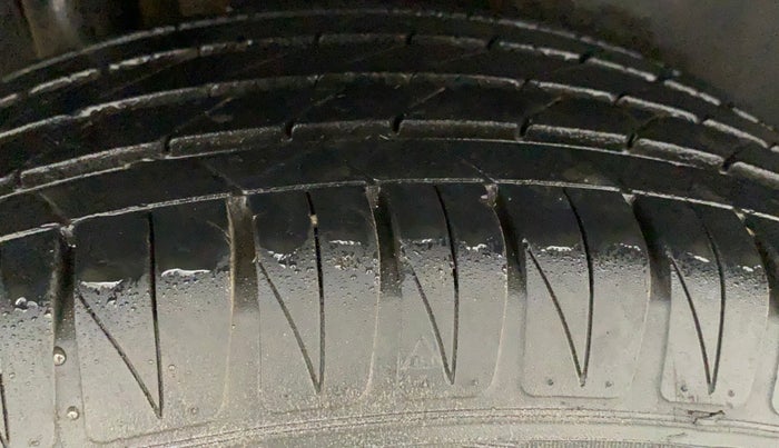 2021 Toyota URBAN CRUISER PREMIUM GRADE AT, Petrol, Automatic, 23,766 km, Right Rear Tyre Tread