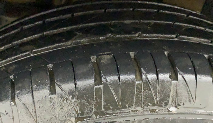 2021 Toyota URBAN CRUISER PREMIUM GRADE AT, Petrol, Automatic, 23,766 km, Left Front Tyre Tread