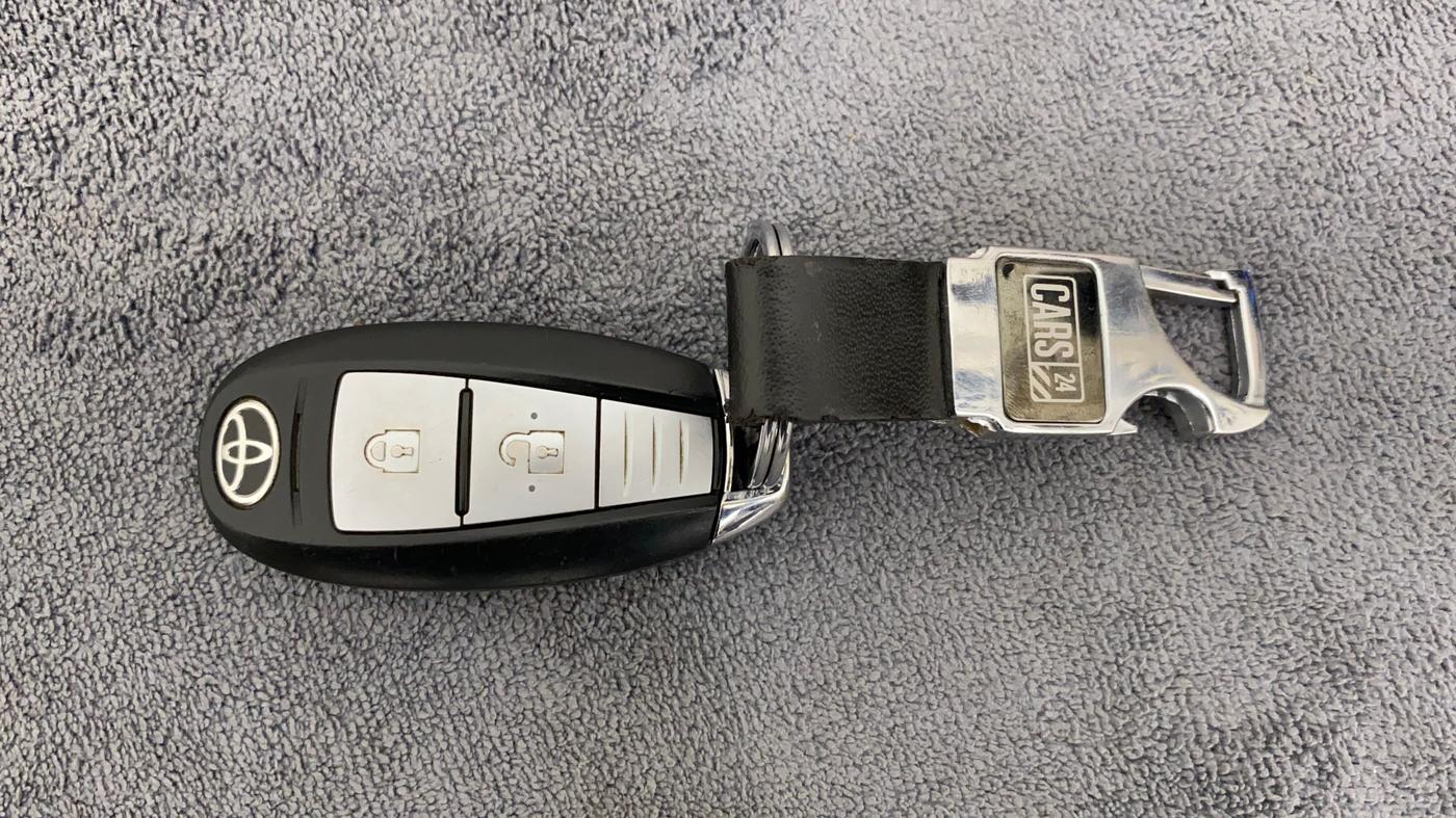 2021 Toyota URBAN CRUISER PREMIUM GRADE AT, Petrol, Automatic, 23,766 km, Key Close Up