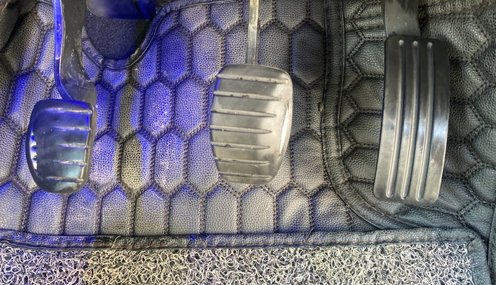 2021 Renault Duster RXZ 1.3 TURBO PETROL MT, Petrol, Manual, 1,12,040 km, Pedals