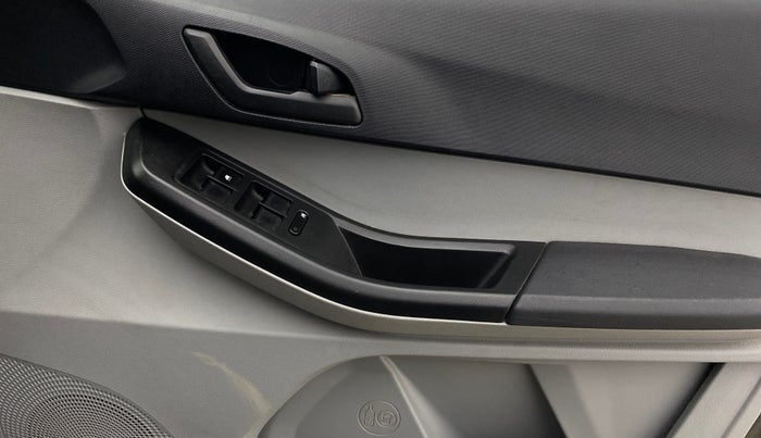 2023 Tata Tiago XTA PETROL, Petrol, Automatic, 15,985 km, Driver Side Door Panels Control