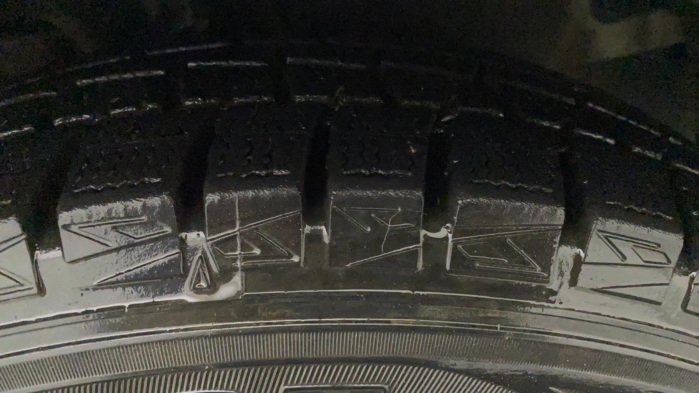 2016 Hyundai i10 MAGNA 1.1, Petrol, Manual, 43,386 km, Left Front Tyre Tread