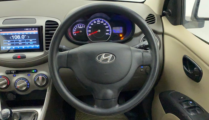 2016 Hyundai i10 MAGNA 1.1, Petrol, Manual, 43,386 km, Steering Wheel Close Up