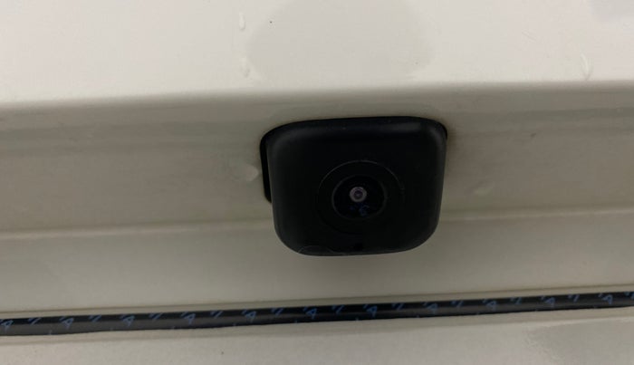 2021 Hyundai NEW I20 SPORTZ 1.2 AT, Petrol, Automatic, 21,650 km, Parking Camera