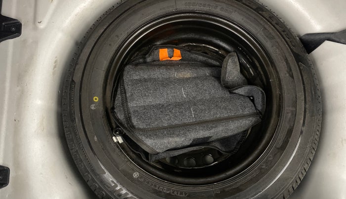 2021 Hyundai NEW I20 SPORTZ 1.2 AT, Petrol, Automatic, 21,650 km, Spare Tyre