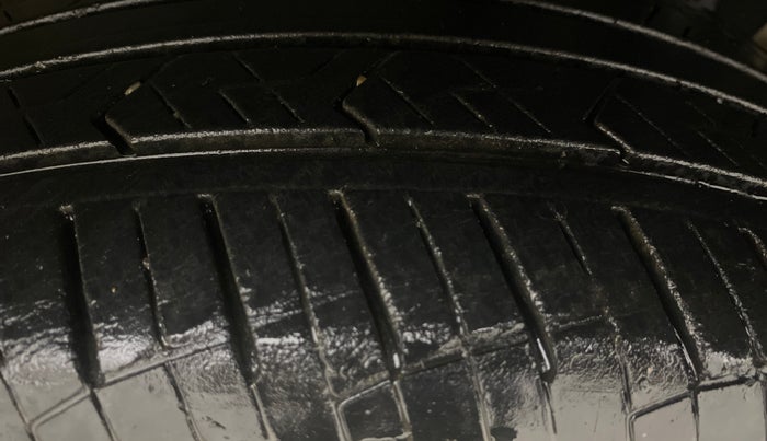 2021 Hyundai NEW I20 SPORTZ 1.2 AT, Petrol, Automatic, 21,650 km, Left Rear Tyre Tread