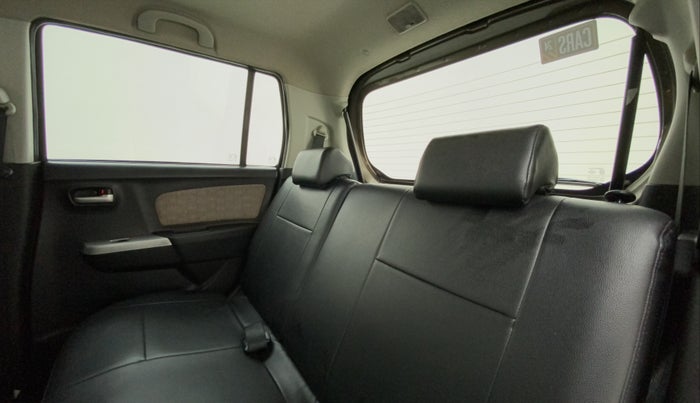 2016 Maruti Wagon R 1.0 VXI OPT, Petrol, Manual, 46,243 km, Right Side Rear Door Cabin