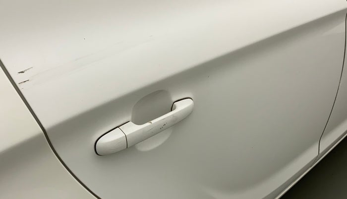 2010 Hyundai i20 MAGNA (O) 1.2, Petrol, Manual, 66,190 km, Right rear door - Minor scratches