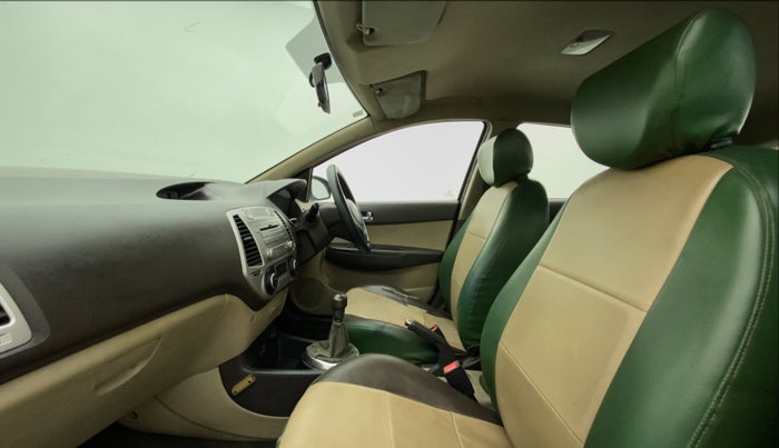 2010 Hyundai i20 MAGNA (O) 1.2, Petrol, Manual, 66,190 km, Right Side Front Door Cabin
