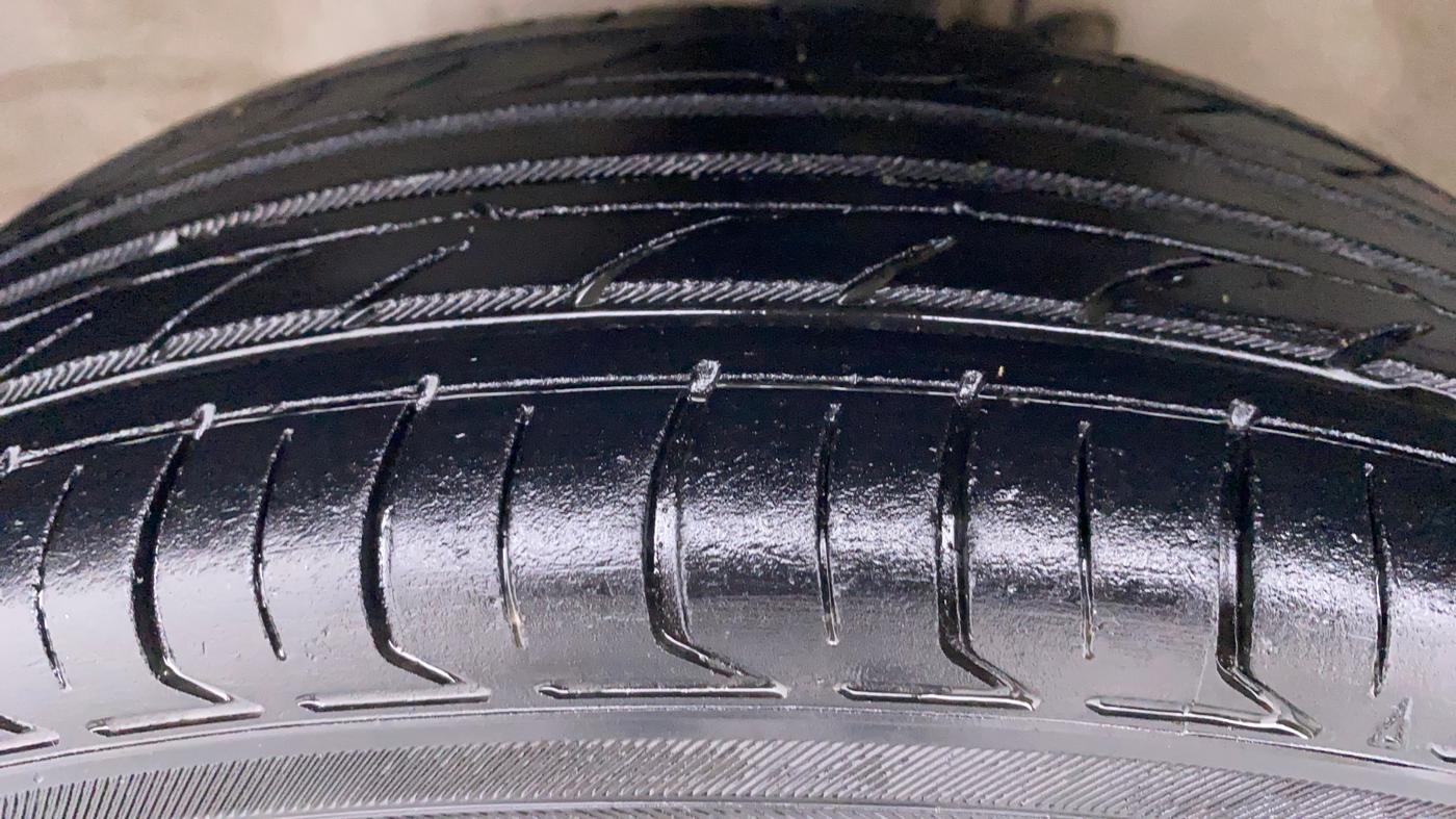 2018 Maruti Wagon R 1.0 VXI, Petrol, Manual, 64,775 km, Left Front Tyre Tread