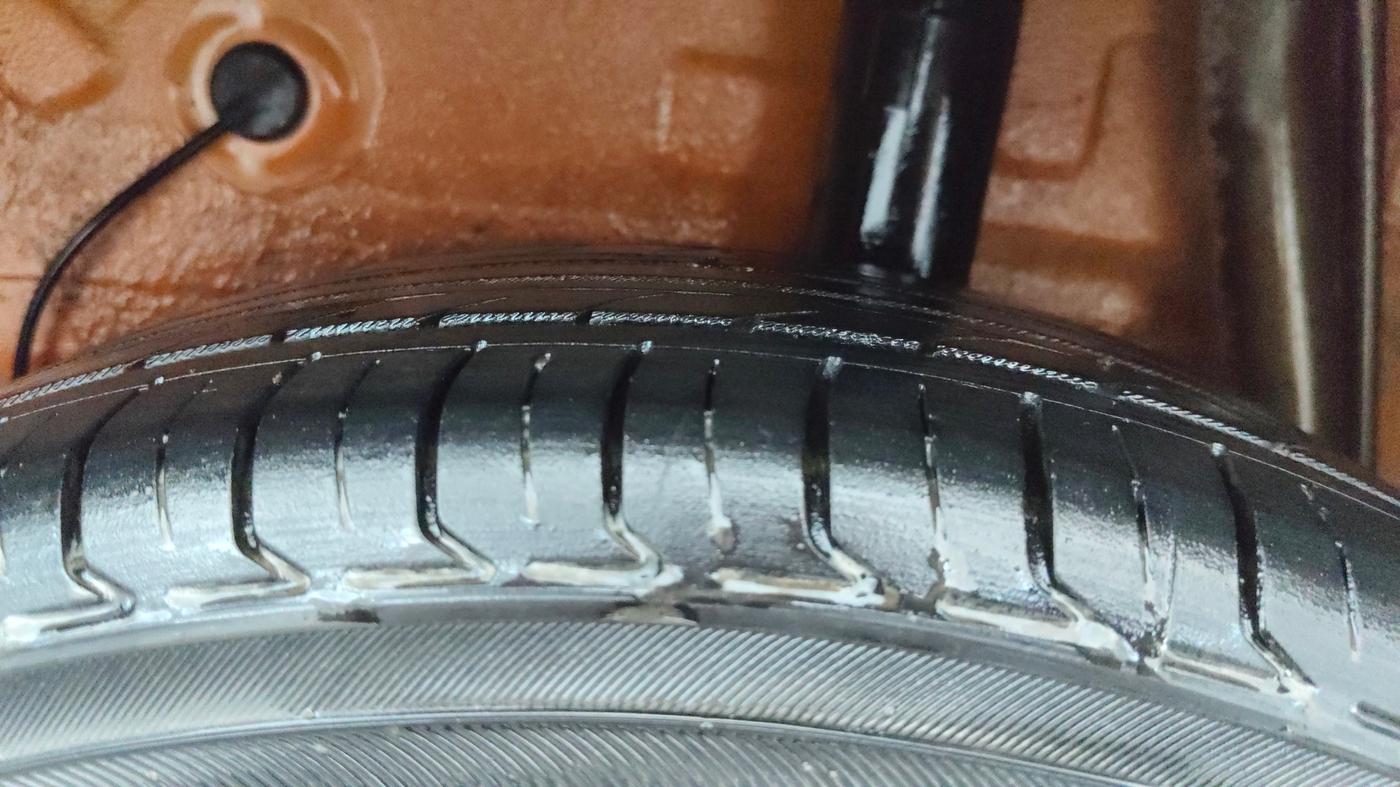 2018 Maruti Celerio X ZXI (O) AMT, Petrol, Automatic, 83,012 km, Left Rear Tyre Tread