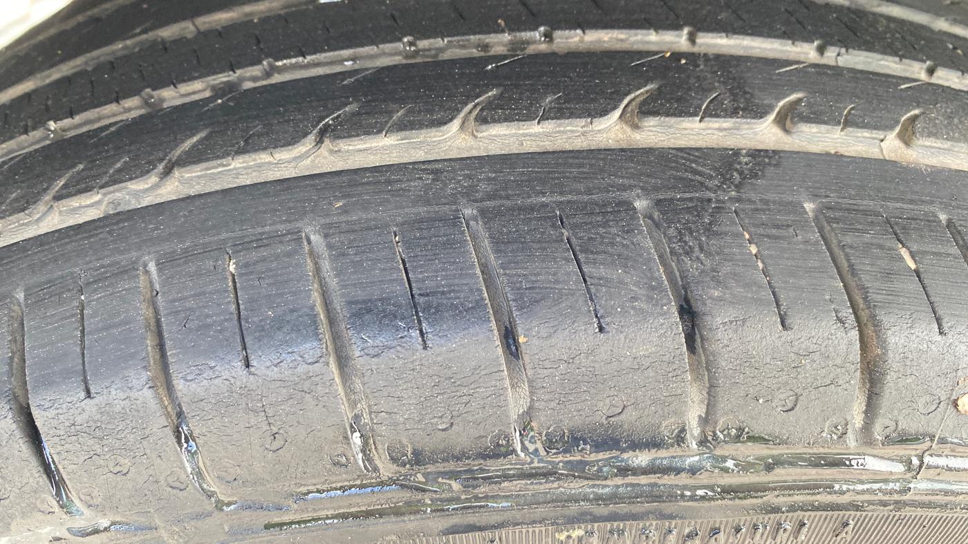 2022 KIA SELTOS HTK 1.5 PETROL, Petrol, Manual, 31,906 km, Right Rear Tyre Tread