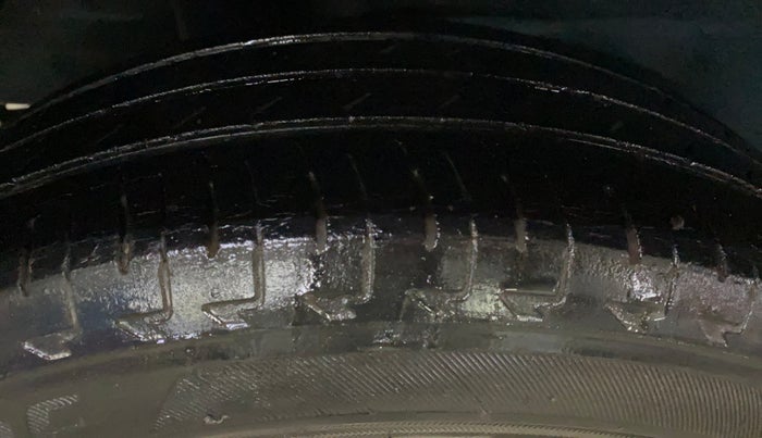 2018 Maruti IGNIS DELTA 1.2, Petrol, Manual, 6,239 km, Right Rear Tyre Tread