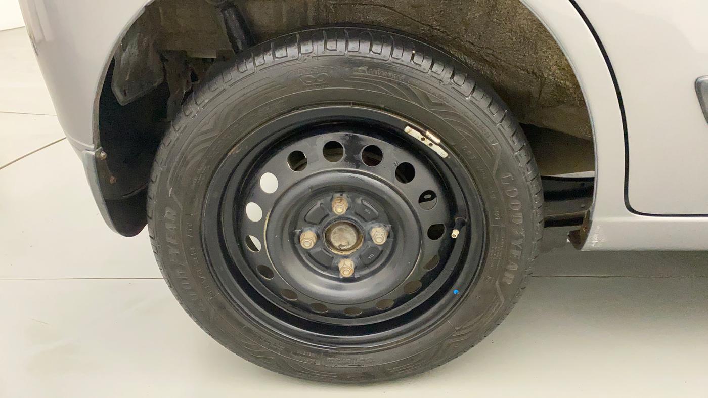 2010 Maruti Wagon R 1.0 VXI, Petrol, Manual, 69,539 km, Right Rear Wheel