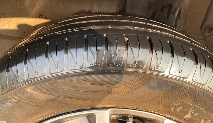 2022 KIA SONET HTX 1.0 IMT, Petrol, Manual, 46,162 km, Left Rear Tyre Tread