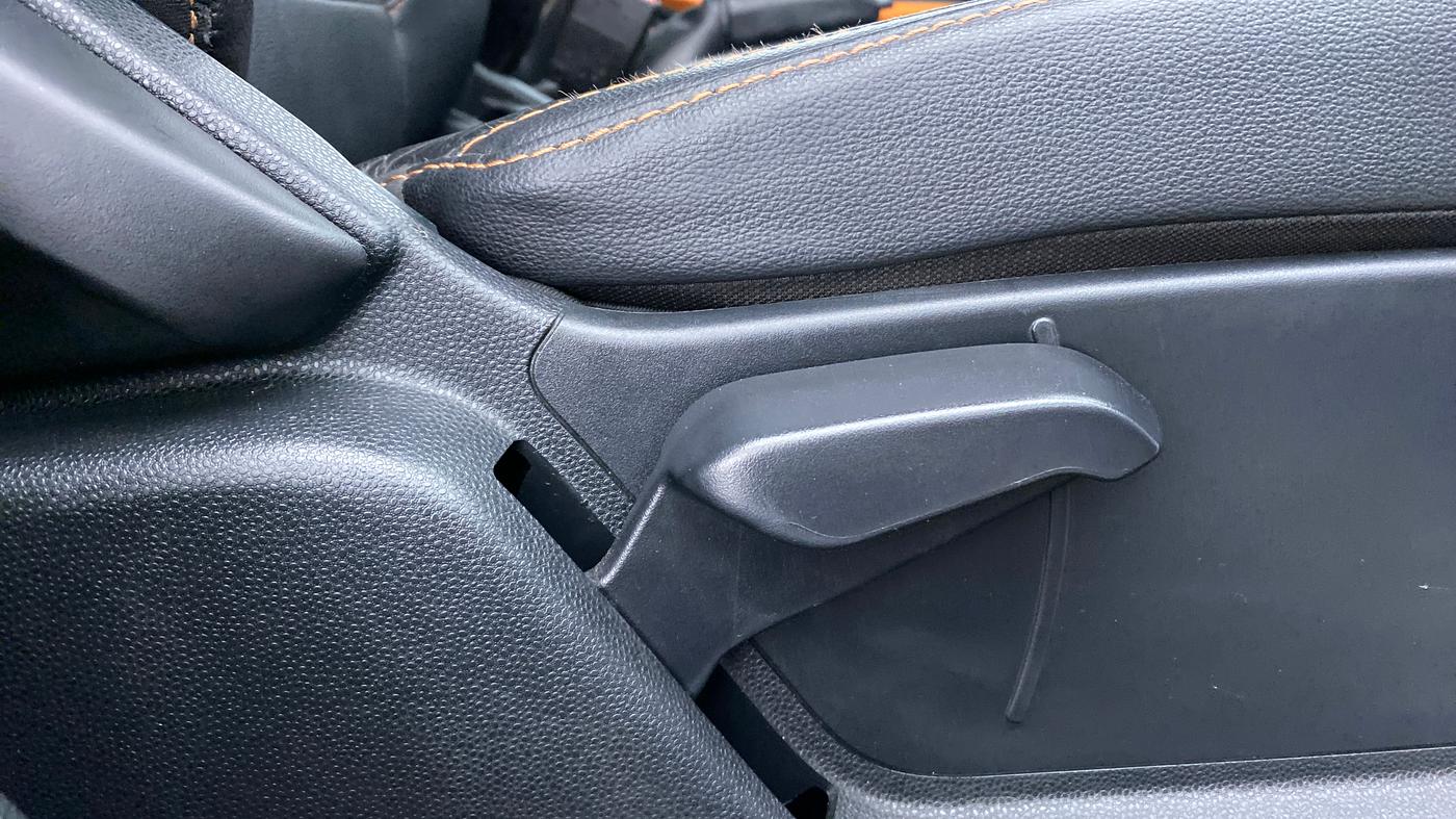 2019 Ford Ecosport 1.0 ECOBOOST TITANIUM SPORTS(SUNROOF), Petrol, Manual, 29,256 km, Driver Side Adjustment Panel