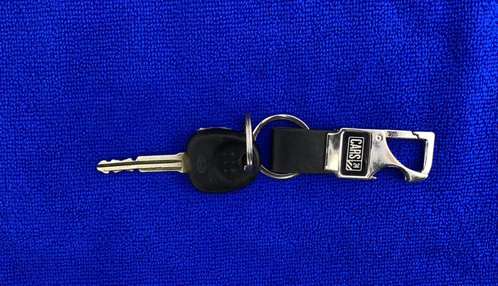 2013 Hyundai i10 MAGNA 1.2 KAPPA2, Petrol, Manual, 39,765 km, Key Close Up