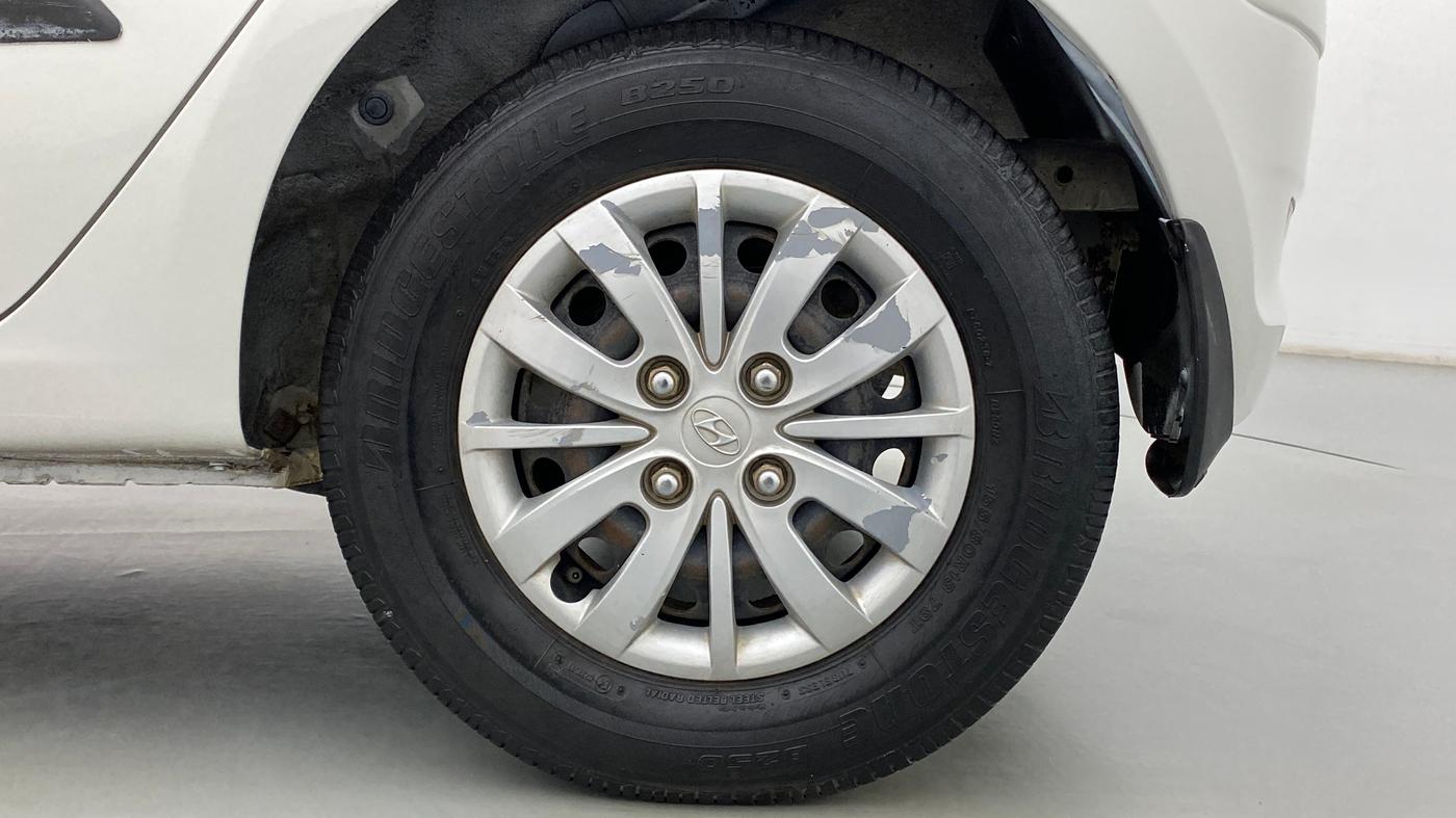 2013 Hyundai i10 MAGNA 1.2 KAPPA2, Petrol, Manual, 39,765 km, Left Rear Wheel