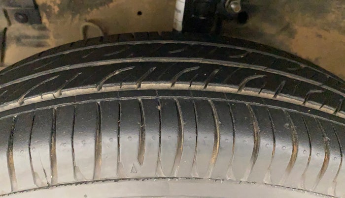 2014 Maruti Swift Dzire VXI, Petrol, Manual, 47,372 km, Left Front Tyre Tread