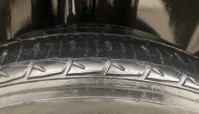 2021 Skoda Rapid AMBITION AT TSI, Petrol, Automatic, 60,382 km, Right Rear Tyre Tread