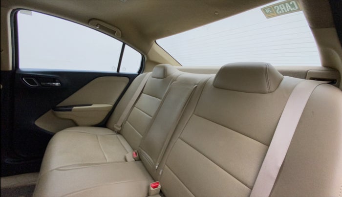 2020 Honda City 1.5L I-VTEC VX CVT, Petrol, Automatic, 42,130 km, Right Side Rear Door Cabin