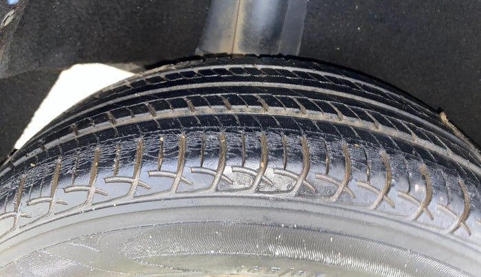 2017 Maruti Baleno SIGMA PETROL 1.2, Petrol, Manual, 20,511 km, Right Rear Tyre Tread