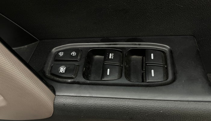 2017 Hyundai Creta SX PLUS AT 1.6 PETROL, Petrol, Automatic, 28,281 km, Driver Side Door Panels Control