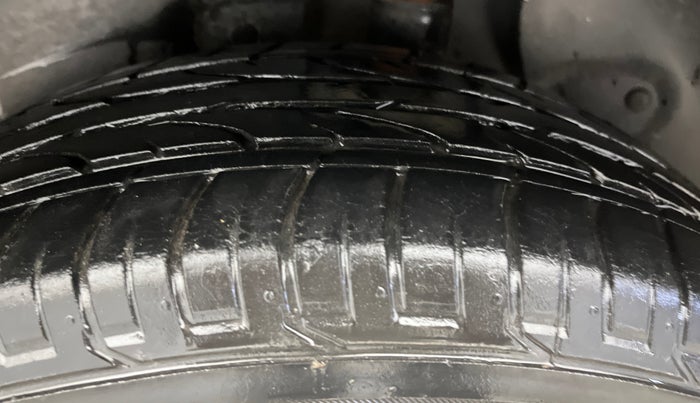 2017 Hyundai Creta SX PLUS AT 1.6 PETROL, Petrol, Automatic, 28,281 km, Left Rear Tyre Tread