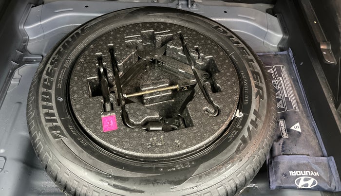 2017 Hyundai Creta SX PLUS AT 1.6 PETROL, Petrol, Automatic, 28,281 km, Spare Tyre