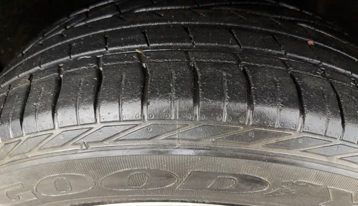 2020 Hyundai VENUE S 1.2, Petrol, Manual, 25,007 km, Right Front Tyre Tread
