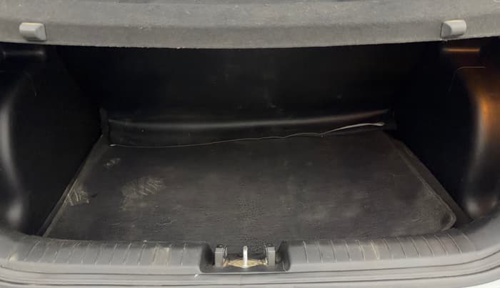 2020 Hyundai VENUE S 1.2, Petrol, Manual, 25,007 km, Boot Inside