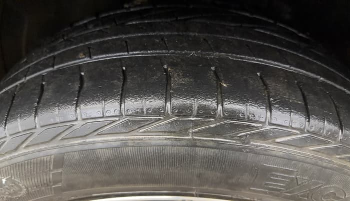 2020 Hyundai VENUE S 1.2, Petrol, Manual, 25,007 km, Left Front Tyre Tread