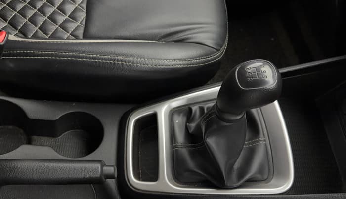 2020 Hyundai VENUE S 1.2, Petrol, Manual, 25,007 km, Gear Lever
