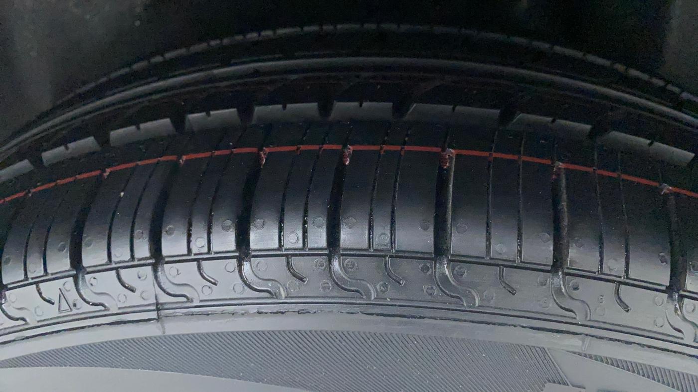 2021 Maruti Ciaz ZETA 1.5 SHVS MT PETROL, Petrol, Manual, 31,445 km, Left Rear Tyre Tread