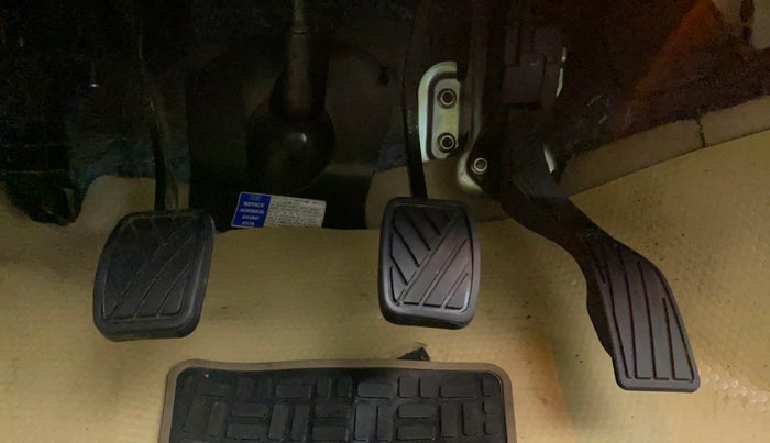 2021 Maruti Ciaz ZETA 1.5 SHVS MT PETROL, Petrol, Manual, 31,445 km, Pedals